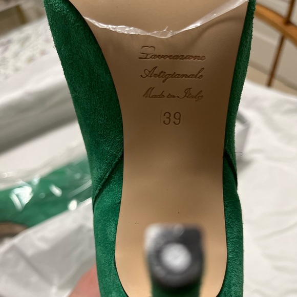 Handmade Italian suede calf high boots. GORGEOUS. Size 39 IT (9 US). - Picture 3 of 10